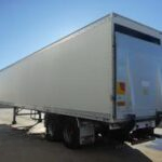 1999 PEKI BOGIE 22 PALLET PANTECH WITH TAILGATE LOADER - Image 2